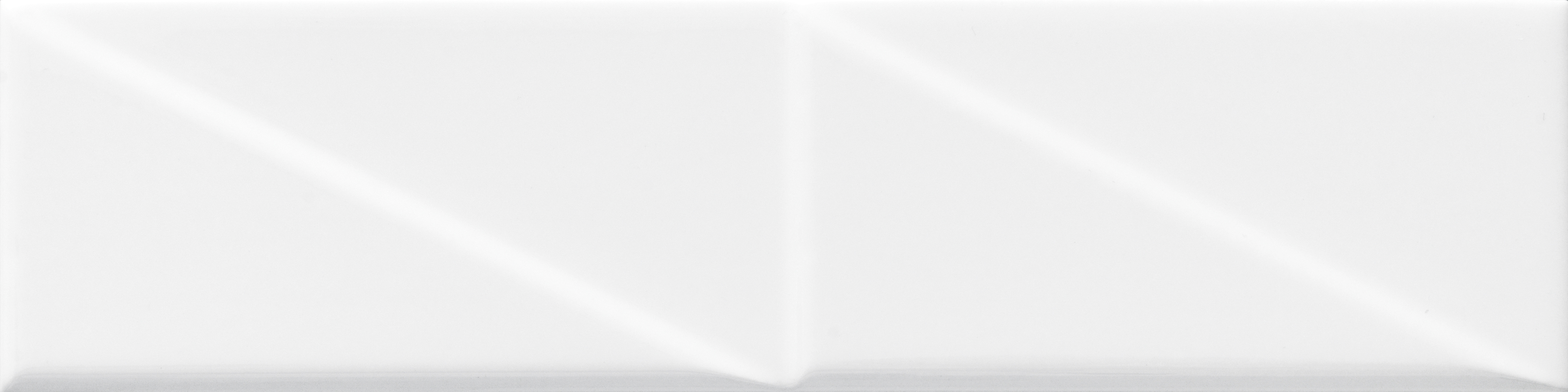 Outfit – White, Glossy